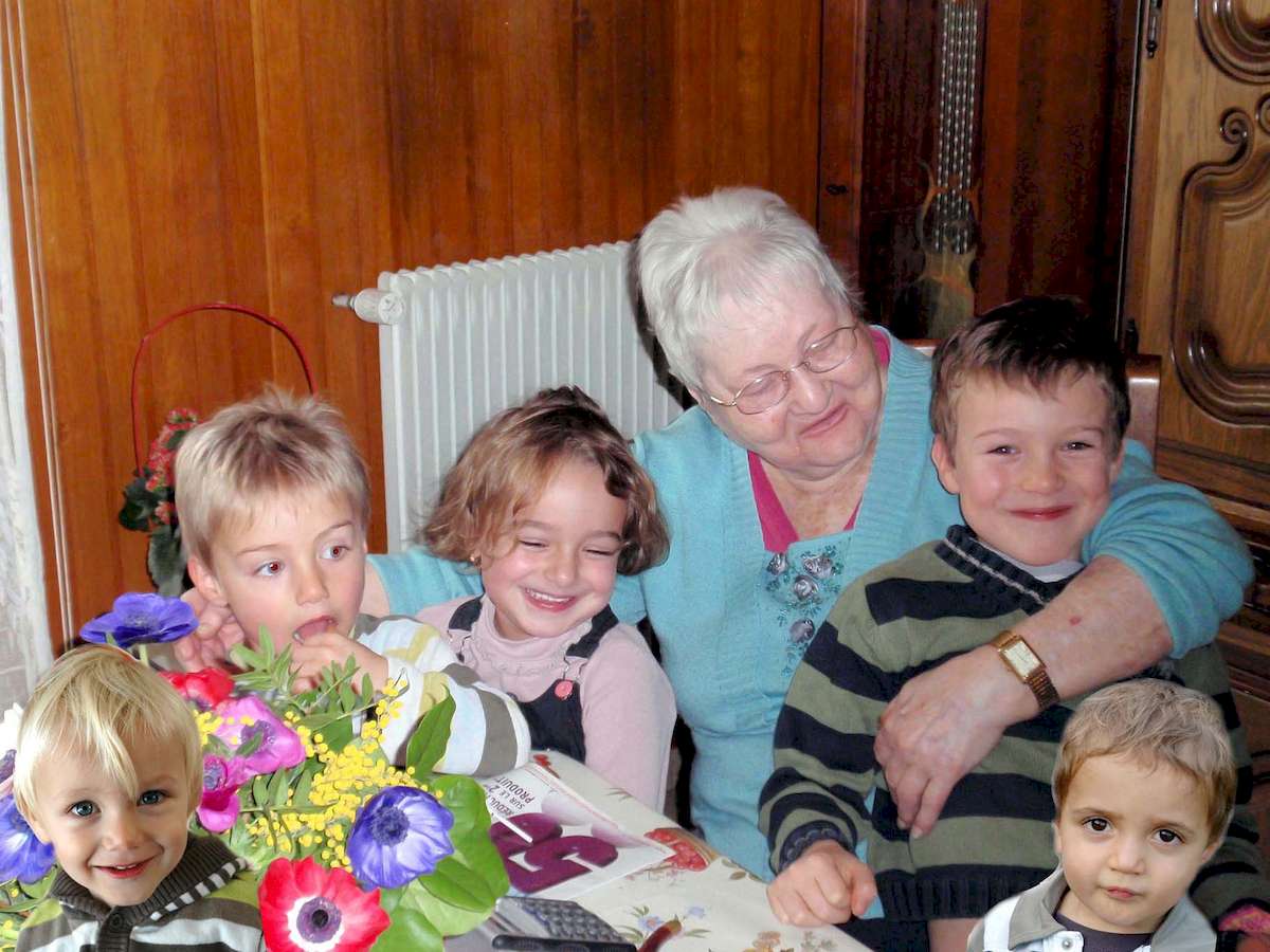 Photo de famille Midol en 1977