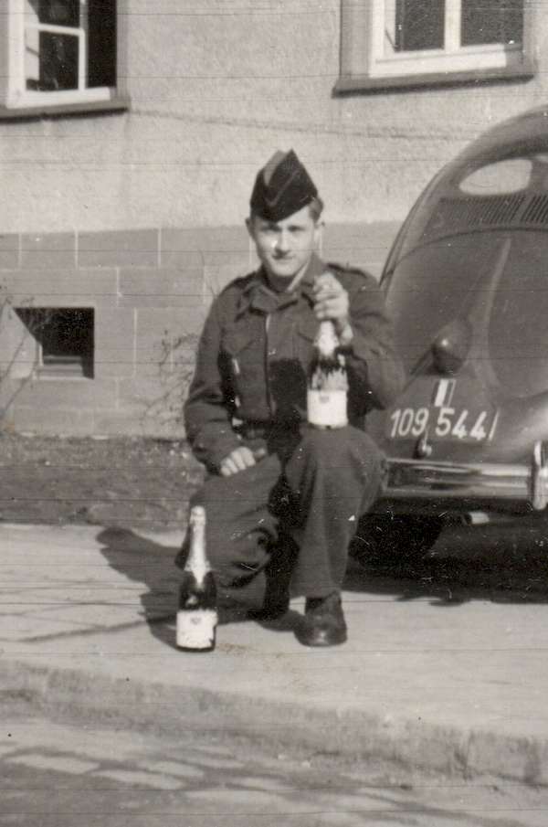 Photo de Robert de garde en 1952